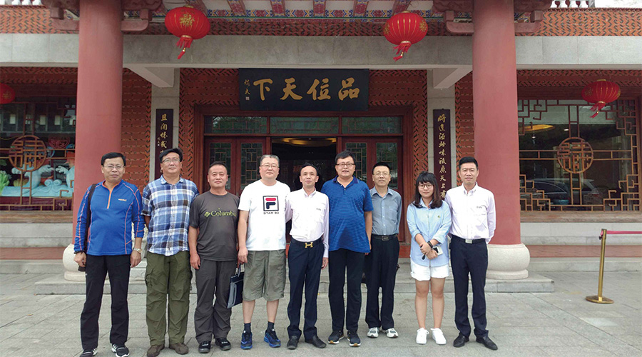 吉建筑專家：泉工鋪就“會(huì)呼吸”的道路，了不起
