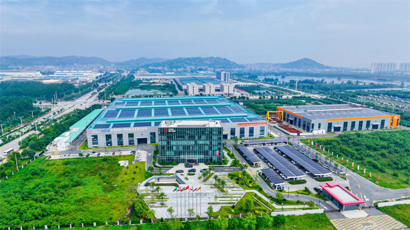 泉工股份 QT10 設(shè)備啟運(yùn)東南亞 開啟合作新旅程